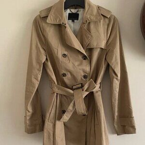 Banana Republic Classic Beige Belted Trench Coat - Tan/Khaki Size 6